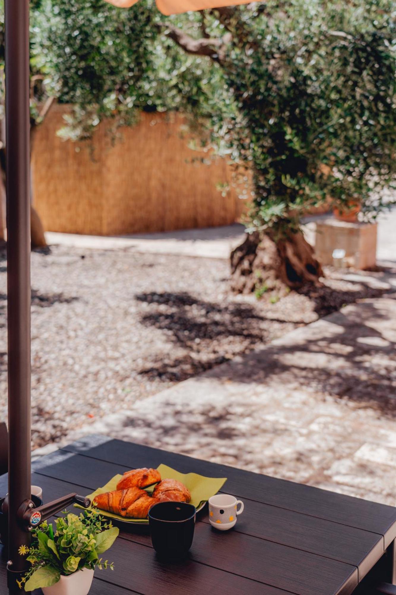 Loli Trulli Superior Villa - Free Parking Castellana Grotte Bagian luar foto